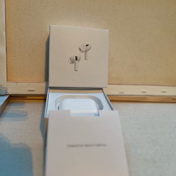 Apple AirPods Pro (2nd Generation)